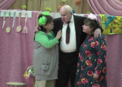 Среди весенних первых дней 8 Марта всех дороже