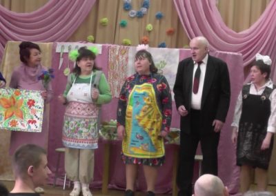 Среди весенних первых дней 8 Марта всех дороже